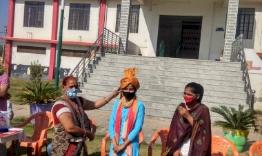 मत्स्य विश्वविद्यालय में विज्ञान वर्ग में टॉप रहने पर ग्रामीण क्षेत्र की प्रतिभाओं को मिला गोल्ड और सिल्वर मैडल