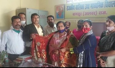 अन्तर्राष्ट्रीय महिला दिवस पर भाजपा कार्यकर्ताओं ने बानसूर के राजकीय बालिका उच्च माध्यमिक विधालय की अध्यापिकाओ को किया सम्मानित