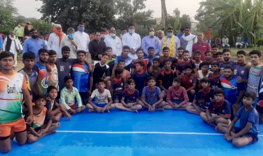 भारतीय ग्रामीण अंचल में छुपी हुई है प्रतिभाएं-सीताराम गुप्ता