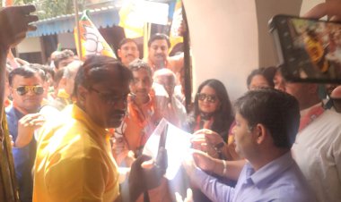 कांग्रेस सरकार की नीतियों के विरोध में एसडीएम को सौपा ज्ञापन