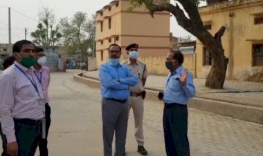 जिला कलेक्टर ने रामगढ़ पहुंचकर एसडीएम कार्यालय और कोतवाली कार्यालय का किया औचक निरीक्षण