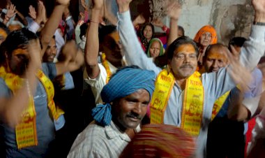 सकट में खाटूधाम पदयात्रा को जाने वाले पद यात्रियों का किया सम्मान