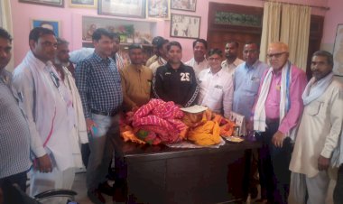 कठूमर पं.स. के सभी सरपंचों ने किया अवधेश बैरवा स्वागत सम्मान