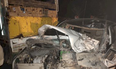 शराब से भरी पिकअप व कार में भिड़ंत, 2 घायल