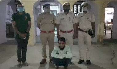 ओएलएक्स ठगों को फर्जी सिम बेचने वाले शातिर अपराधी को रामगढ पुलिस ने किया गिरफ्तार