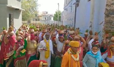 जखराना गाँव में श्रीमद् भागवत कथा का शुभारंभ, निकाली कलश यात्रा