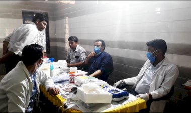 अग्रवाल महासभा गोविंदगढ़ द्वारा 13वें विशाल रक्तदान शिविर का किया गया आयोजन