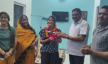 बड़ोदामेव निवासी नेहा खंडेलवाल बनी CA