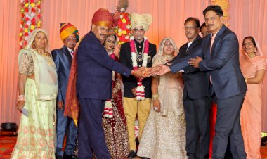 बिना दहेज शादी कर माली समाज ने दी अनोखी मिशाल, एक रूपया नारियल में शादी कर दुल्हन को लाए घर