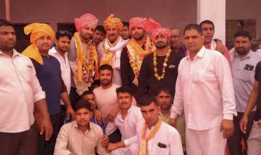 राष्ट्रीय कुश्ती प्रतियोगिता में कांस्य पदक जीतने पर भीम पहलवान और राज्यस्तरीय कुश्ती प्रतियोगिता में रजत पदक जीतने पर सौरव का किया स्वागत