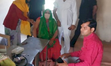 उपखंड अधिकारी ने किया वैक्सीनेशन सेंटरों का निरीक्षण