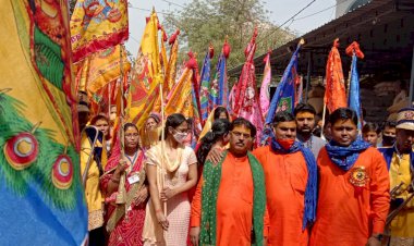 बड़ी धूमधाम से मनाया फागोत्सव, श्याम रंग में रंगा कस्बा खैरथल