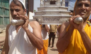 नंदीश्वरदीप महामण्डल विधान के समापन पर निकली श्रीजी शाेभायात्रा