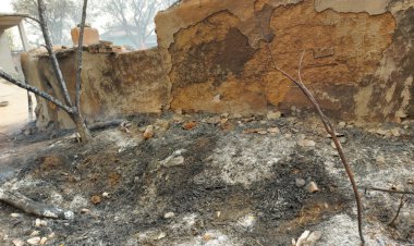 प्रकृति का कहर काठ्याली गांव मे लगीं आग से 17-18 घर जल कर हुएं राख