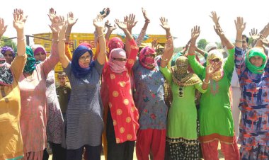 नई आवंटन शराब दुकान खोलने पर किया विरोध प्रदर्शन