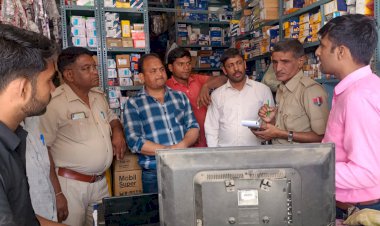 बहरोड़ कस्बे मुख्य चौराहे स्थित स्पेयर पार्ट की दुकान के गल्ले  युवक ने किए हजारों रुपये पार