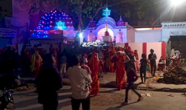 शीतला माता मंदिर पर भजन संध्या का हुआ आयोजन