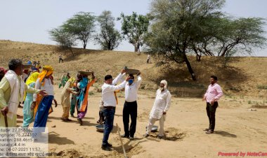 विकास अधिकारी ने ग्राम पंचायत में माचां मे मनरेगा में जल शक्ति अभियान के तहत किया निरीक्षण