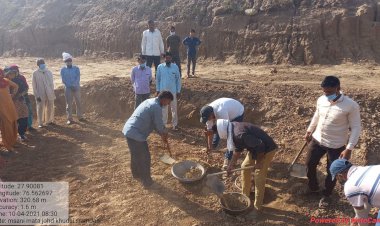 जल शक्ति अभियान के तहत बल्लुवास ग्राम पंचायत में सरपंच कांता रामपाल ने किया श्रमदान