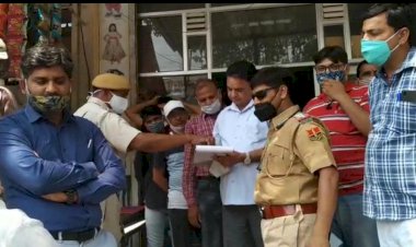 कोविड गाइड लाइनों के पालन को लेकर प्रशासन सख्त, एसडीएम ने मास्क नही लगाने पर काटा चेयरमैन का चालान