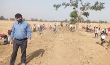 बीडीओ ने लाठकी मे विकास कार्याे का किया निरीक्षण