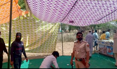 शादी के भोजन कार्यक्रम में कोविड गाइडलाइनो का हुआ उल्लघंन, सूचना पर पहूँचा प्रशासन