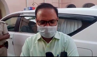 कई राज्यों में कोरोना की स्थिती इतनी भयावह हो गई है मरने वालों को भी शमशान में लगानी पड़ रही है  लाइन-  पहाडिया