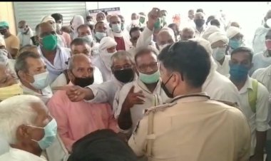 बहरोड़ में कोविड गाइडलाइनो की उड़ी धज्जियां, सूचना पर पुलिस प्रशासन ने संभाली स्थिति