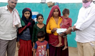 पांच पुत्री-एक पुत्र सहित पत्नी को छोड गया शिवराम, असहाय परिवार के मददगार बने सीताराम गुप्ता