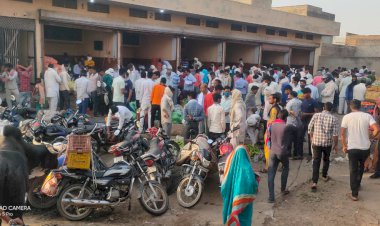 लक्ष्मणगढ़ उपखंड मुख्यालय की सब्जी मंडी टैक्स वसूलने के पश्चात भी सुविधाओं के लिए मोहताज