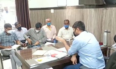 जिला परीषद सीओ ने ली बहरोड़ व नीमराना ब्लाॅक की बैठक