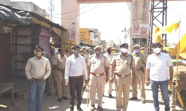 कोविड प्रोटोकाॅल की पालना को प्रशासन व पुलिस सख्त, हलैना-वैर और भुसावर में की पैदल परेड