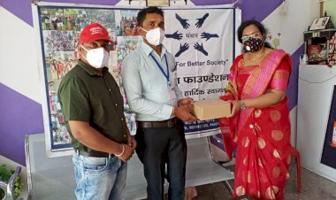 कोरोना वारियर्स की रोग प्रतिरोधक क्षमता बढ़ाने के लिए मंथन बाँट रहा निःशुल्क होम्योपैथी दवाई