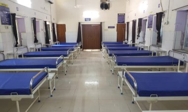 कोरोना संकट के समय आगे आया मीना समाज, अस्पताल में भेंट किए 30 बेड सेट