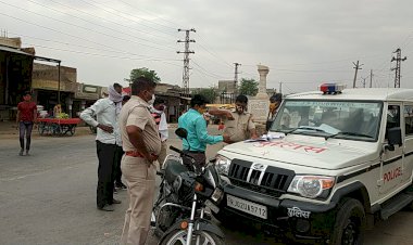 वीकेंड कर्फ्यू के दौरान कोविड नियमो का पालना नहीं करने वालो के पुलिस ने काटे चालान