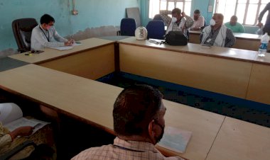 विकास अधिकारी ने वैक्सीनेशन के लक्ष्य को पूरा करने के दिये निर्देश