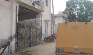 कोविड संक्रमण की रोकथाम के लिए दीवली में सेनेटाइजर का कराया छिडकाव