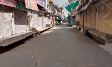 रेड अलर्ट कर्फ्यू के चलते बंद रहे बयाना के बाजार