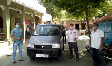 कोविड-19 महामारी के चलते ग्रामीणों को लाउडस्पीकर से किया जागरूक