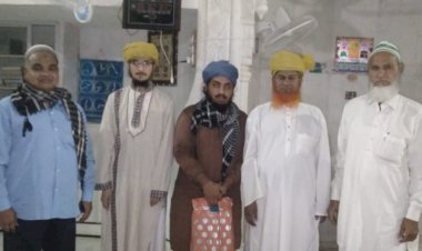 तराबीह की नमाज़ पढ़ाने वाले हाफिजों का किया इस्तकबाल