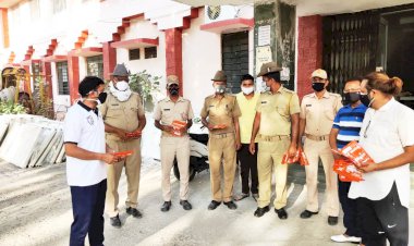 कोरोना से बचाव के लिए सैकड़ों हेल्थ वर्कर एवं सुरक्षा कर्मियों को बांटे 5 लेयर मास्क