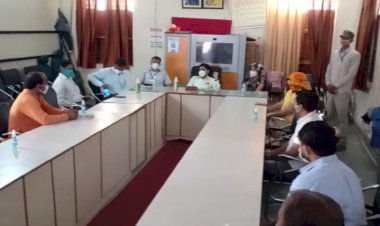 धरातल पर बिना भेदभाव के कार्य कर संक्रमण की रोकथाम करे- मीणा