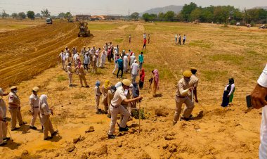 प्रशासन के चेतावनी भरे नोटिस के बाद गांव बड़ा-बूटोली के किसानो ने दे डाली प्रशासन को चेतावनी, अब किसान और प्रशासन आमने सामने