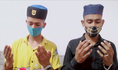 कोरोना संकट के चलते अपने घरों पर ही पढी ईद की नमाज