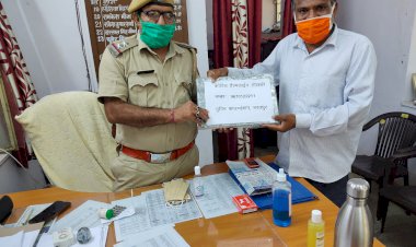 कोविड हैल्प लाइन फ्री टोल नम्बर पोस्टर का विमोचन - 9670122211 पर मिलेगी मदद