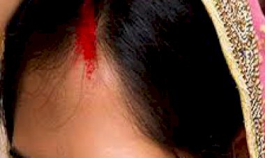 कुल्हाड़ी लेकर मंडप में पहुंचा प्रेमी, दूल्हे के सामने भरी दुल्हन की मांग, लोगों ने जमकर की धुलाई