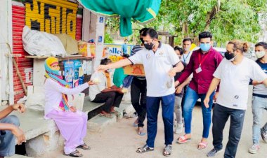 बजरंगी सेवा दल ने  200 भोजन पैकिट किए वितरित