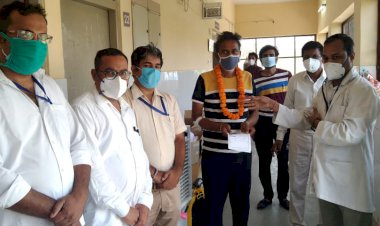 कोरोना बीमारी से स्वस्थ हुए मरीजो का स्वागत कर घर भेजा