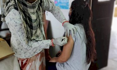 जहाजपुर चिकित्सालय में शुरू हुआ 18+ युवाओं का वेक्सिनेशन, पहले दिन 50 लोगो को लगा टीका