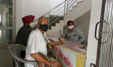 135 रोगी शगुर, घुटना दर्द, एक्युप्रेशर शिविर में हुए लाभान्वित